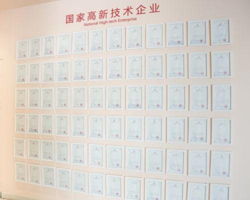蕾：以综合实力助力小众香水品牌高质量发展pg电子免费模拟器香水oem企业广州雪(图1)