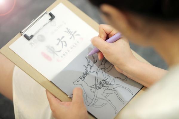 养固健注解“新平衡·东方美”pg电子模拟器千年敦煌邂逅
